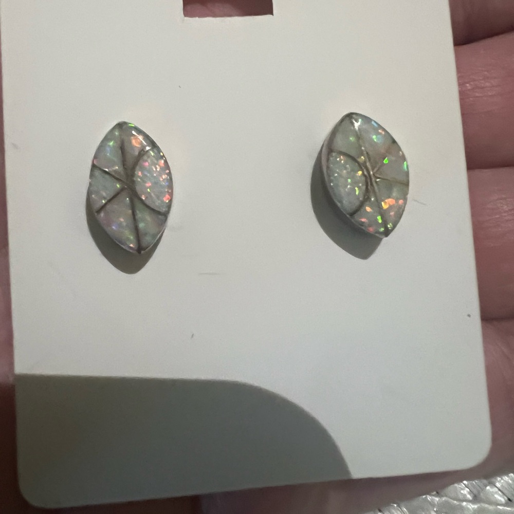 Vintage SE Sterling Inlay Opal Stud Earrings